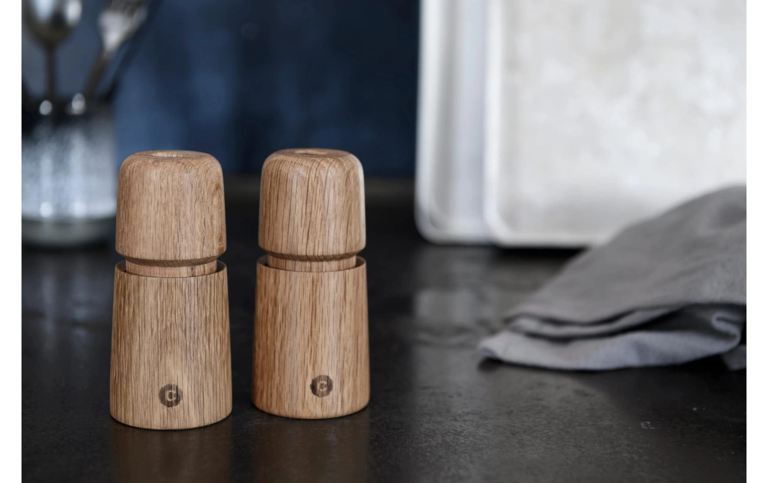 Crush Grind Moulins à Sel Et à Poivre Stockholm Lot De 2, 11 Cm, Brun Clair - Moulin à épices 5 Crush Grind Moulins à Sel Et à Poivre Stockholm Lot De 2, 11 Cm, Brun Clair - Moulin à épices - Image 3