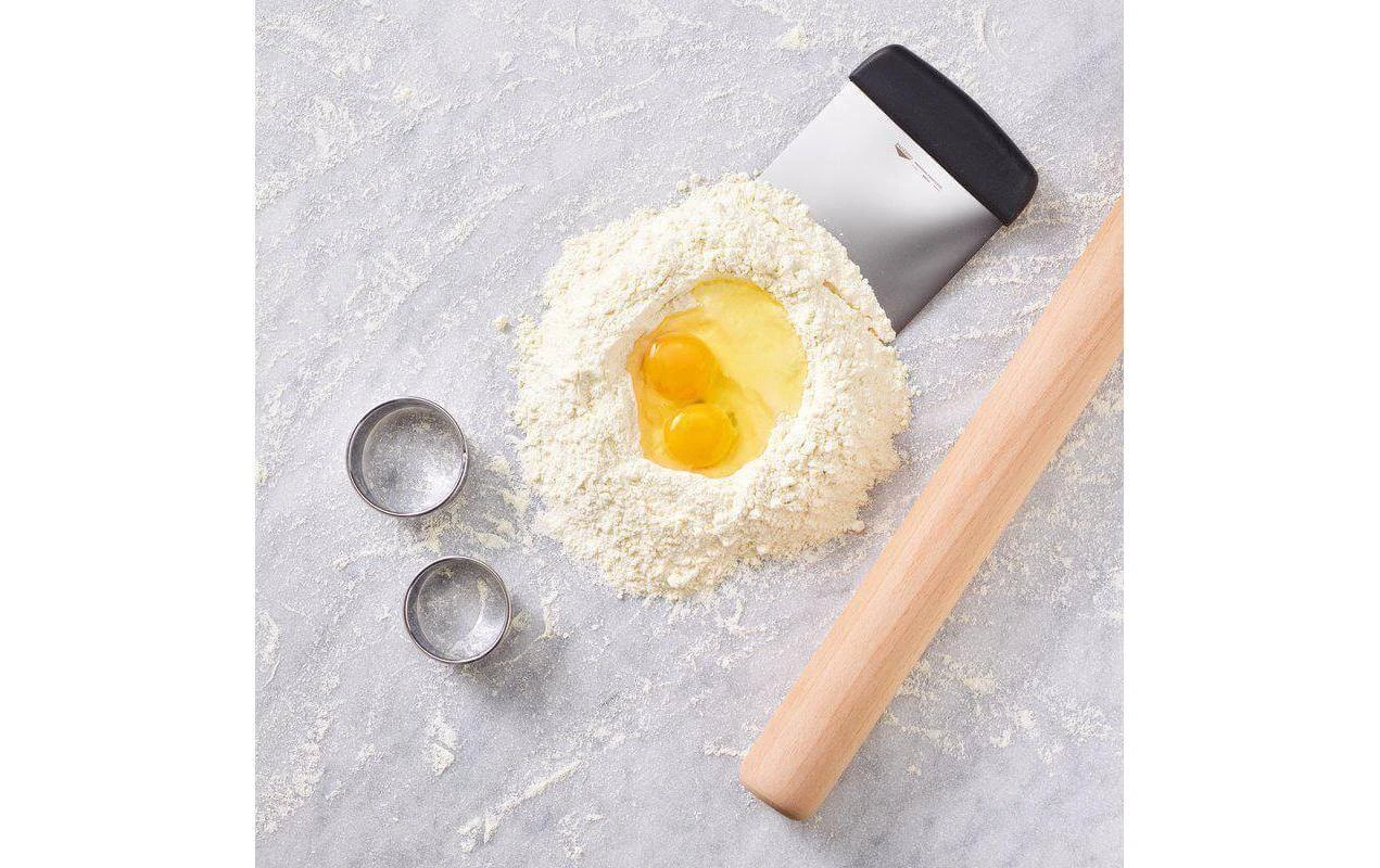 Corne Argenté - Racloir à pâte Paderno Corne Argenté - Racloir à Pâte -Paderno Shop unnamed file 4433