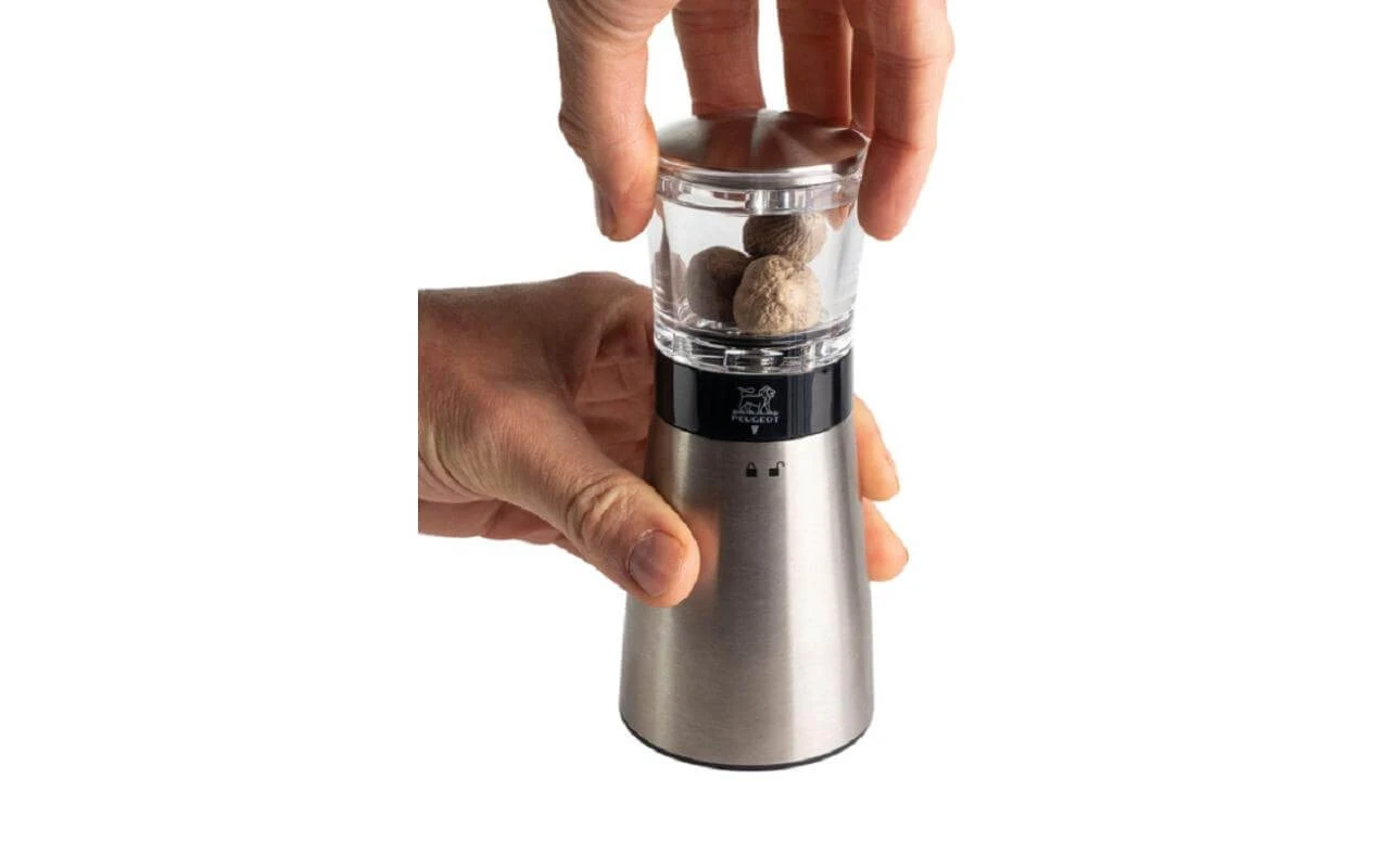 Moulin à noix de muscade Daman 15 cm, Argenté - Moulin à épices Peugeot Moulin à Noix De Muscade Daman 15 Cm, Argenté - Moulin à épices -Paderno Shop unnamed file 5328
