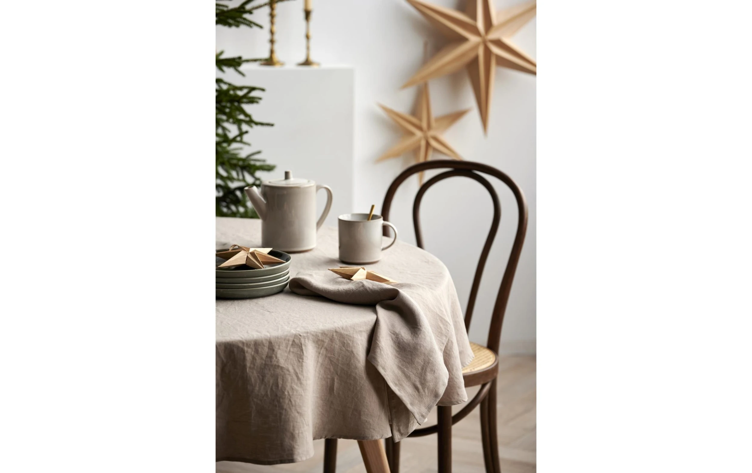 Nappe Pure Linen Rund, Ø 160 cm, Beige - Nappes de table Södahl Nappe Pure Linen Rund, Ø 160 Cm, Beige - Nappes De Table -Paderno Shop unnamed file 5951 scaled