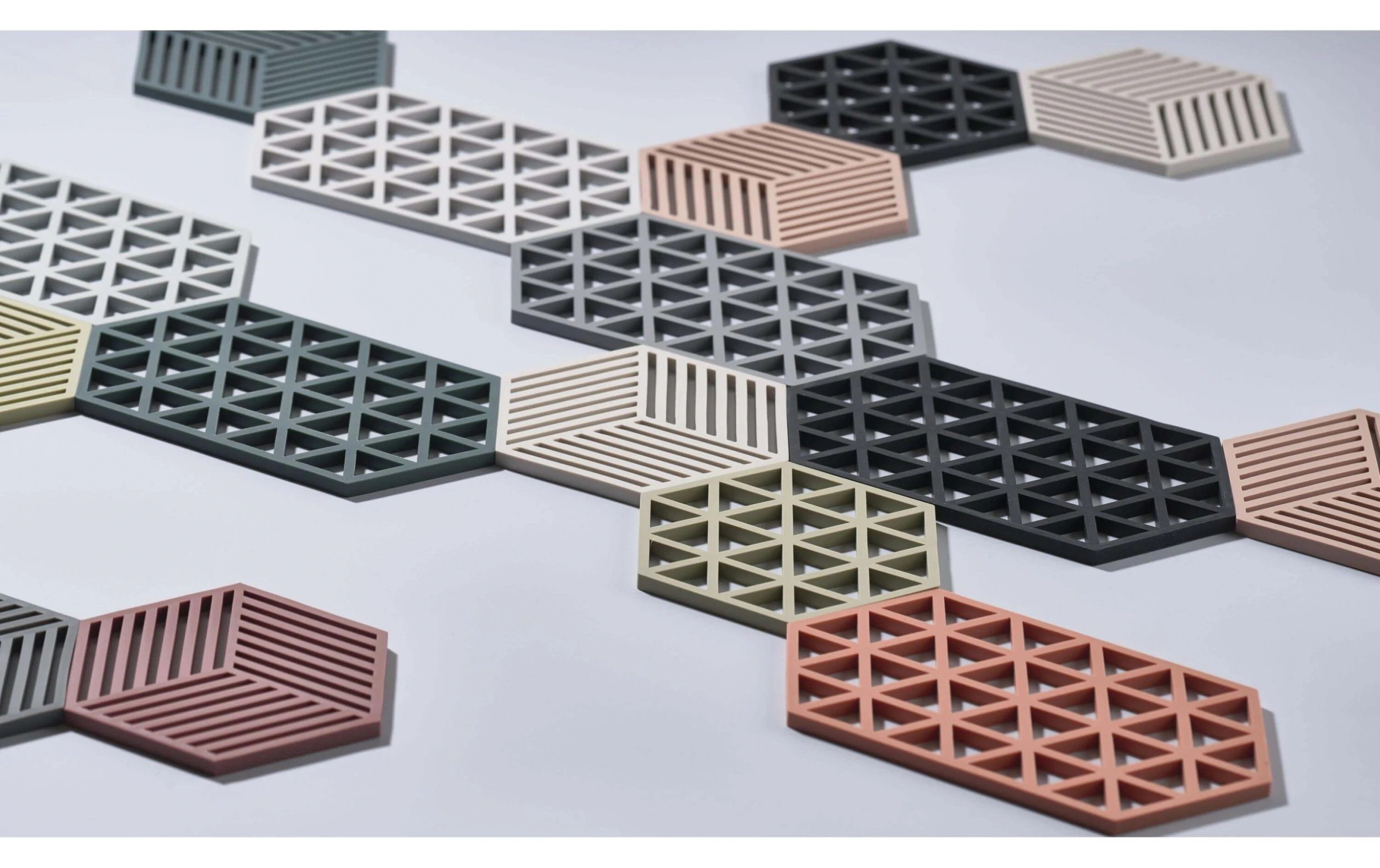 Dessous de plat Triangles Gris foncé - Sous-verre Zone Denmark Dessous De Plat Triangles Gris Foncé - Sous-verre -Paderno Shop unnamed file 713 scaled